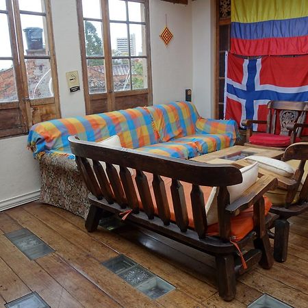 Casa Bellavista Hostel โบโกตา ภายนอก รูปภาพ