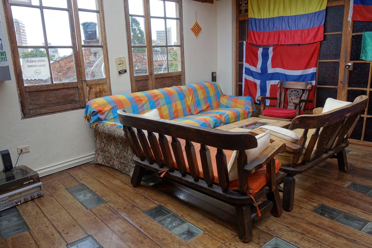 Casa Bellavista Hostel โบโกตา ภายนอก รูปภาพ
